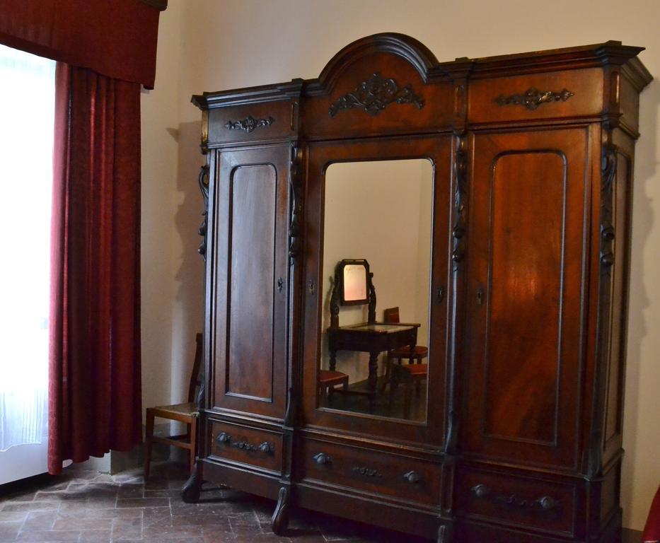 Villa Aurora Di Ferracciano บอร์โก ซาน ลอเรนโซ ภายนอก รูปภาพ