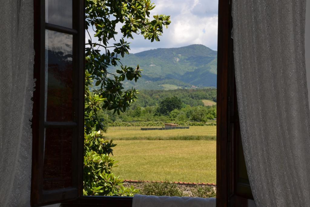 Villa Aurora Di Ferracciano บอร์โก ซาน ลอเรนโซ ภายนอก รูปภาพ