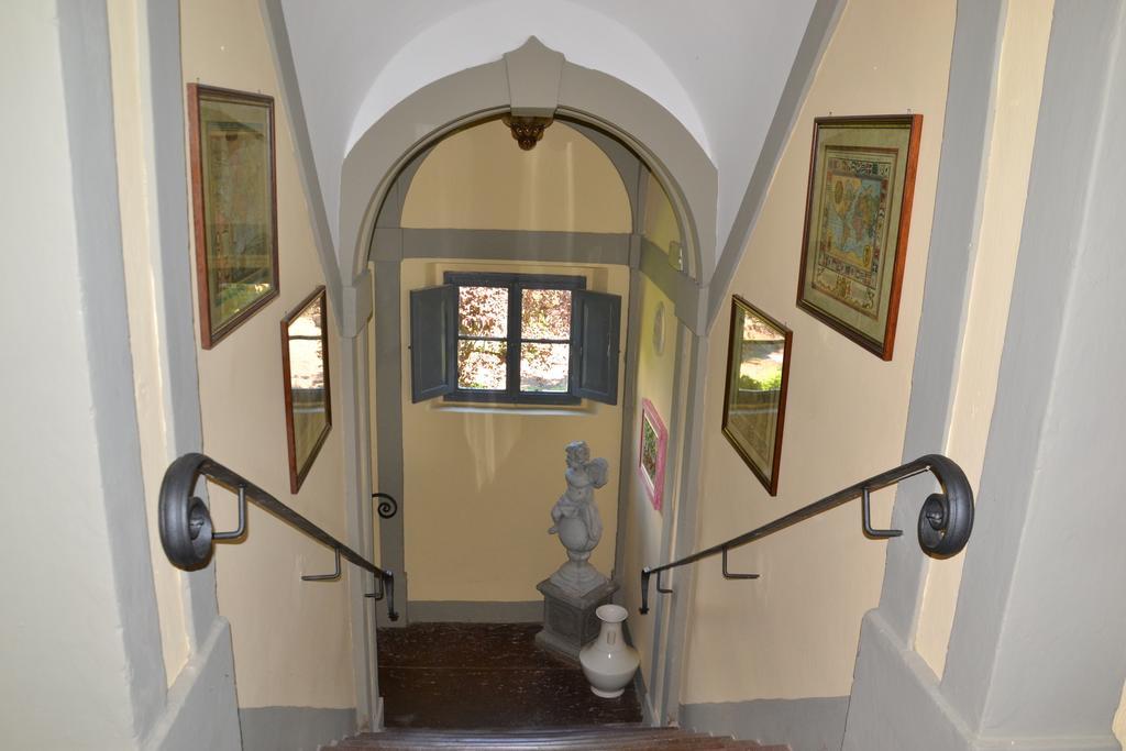 Villa Aurora Di Ferracciano บอร์โก ซาน ลอเรนโซ ภายนอก รูปภาพ