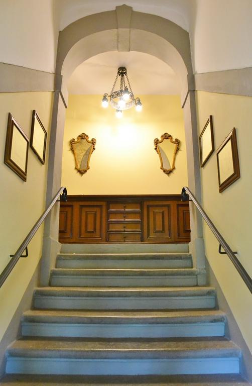Villa Aurora Di Ferracciano บอร์โก ซาน ลอเรนโซ ภายนอก รูปภาพ