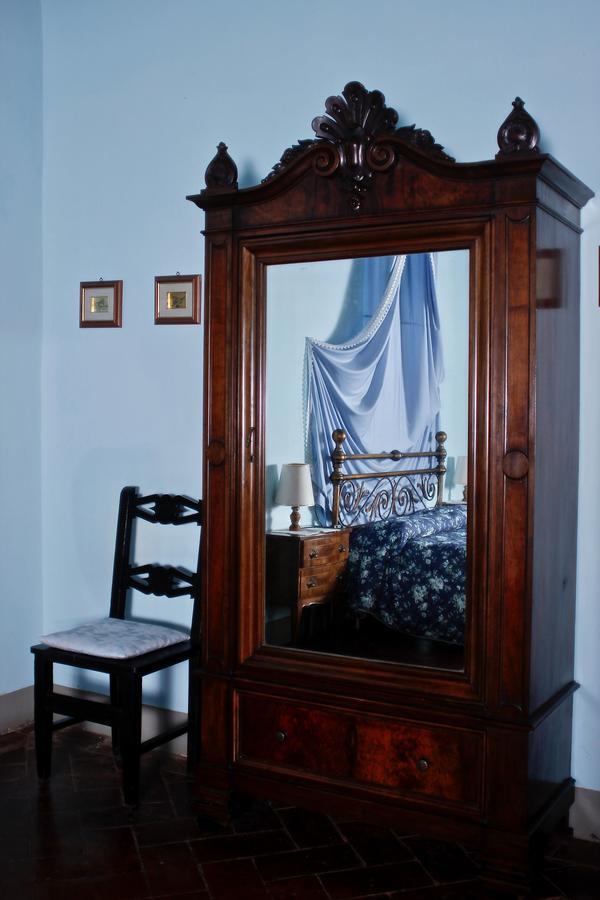 Villa Aurora Di Ferracciano บอร์โก ซาน ลอเรนโซ ภายนอก รูปภาพ