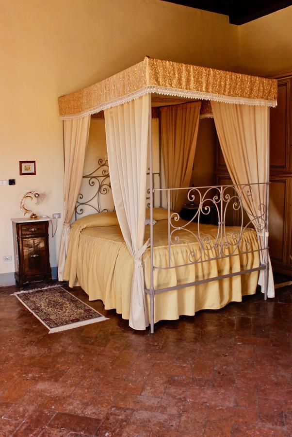 Villa Aurora Di Ferracciano บอร์โก ซาน ลอเรนโซ ภายนอก รูปภาพ