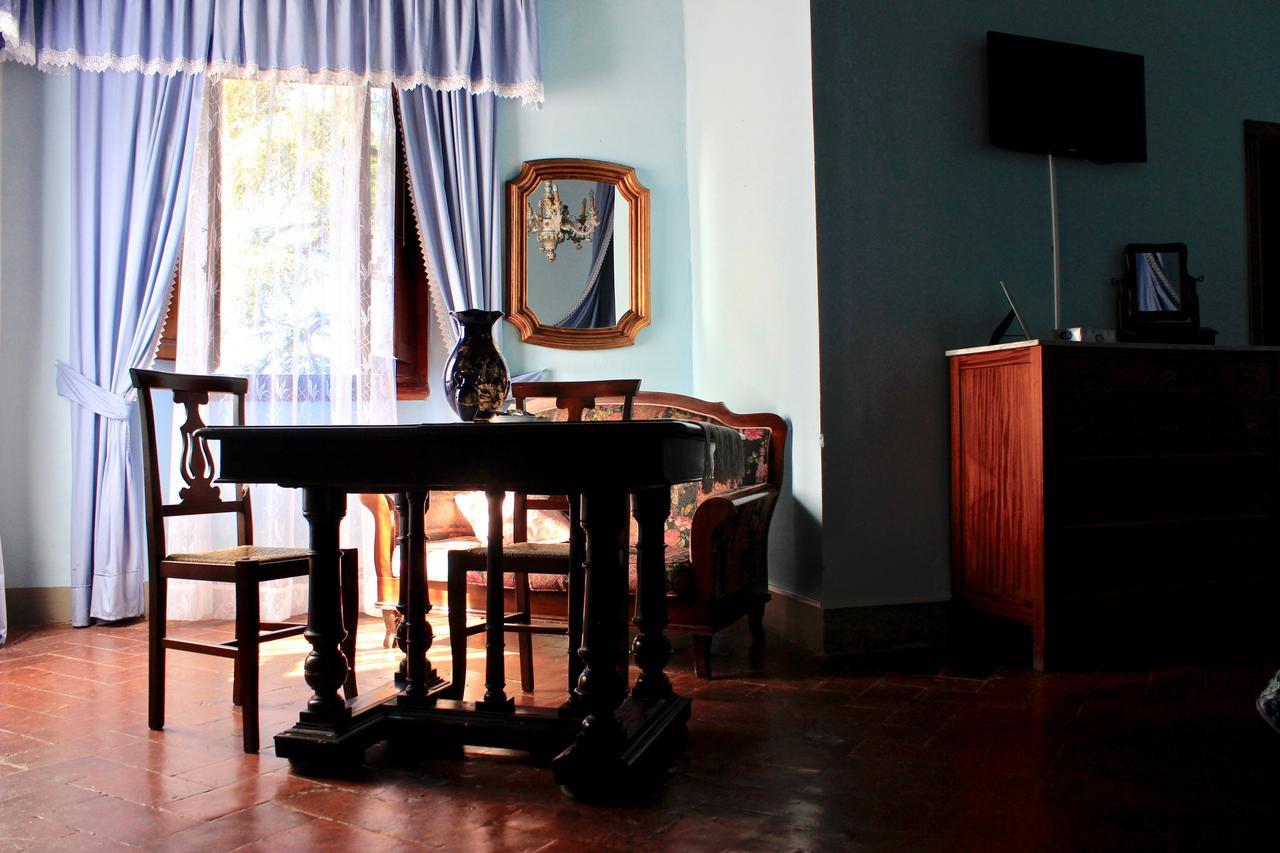 Villa Aurora Di Ferracciano บอร์โก ซาน ลอเรนโซ ภายนอก รูปภาพ