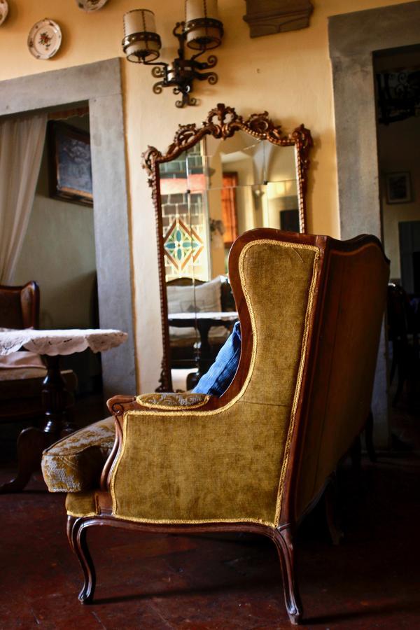 Villa Aurora Di Ferracciano บอร์โก ซาน ลอเรนโซ ภายนอก รูปภาพ