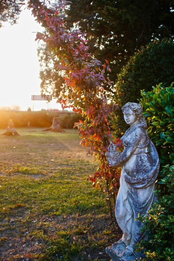 Villa Aurora Di Ferracciano บอร์โก ซาน ลอเรนโซ ภายนอก รูปภาพ