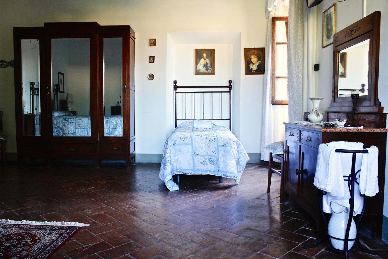 Villa Aurora Di Ferracciano บอร์โก ซาน ลอเรนโซ ภายนอก รูปภาพ